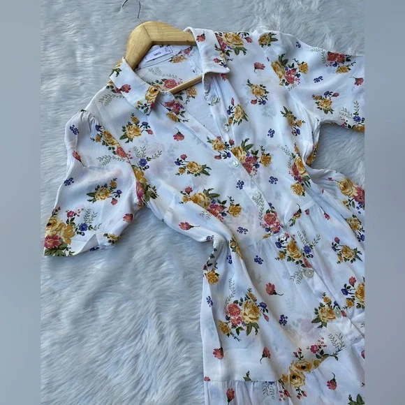 🌻Jersey printed maxi dress
🌻bust-34to36
🌻length-55 - Picture 5 of 8